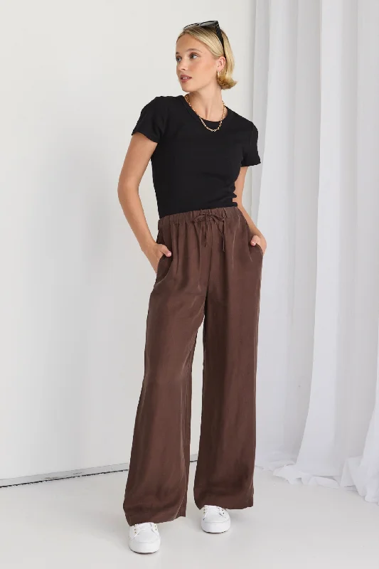 Slim-fit dress pants for sharp evening events -Riverside Cocoa Luxury Blend Pull On Wideleg Pants