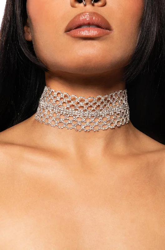 VICTORIA RHINESTONE LACE STATEMENT CHOKER