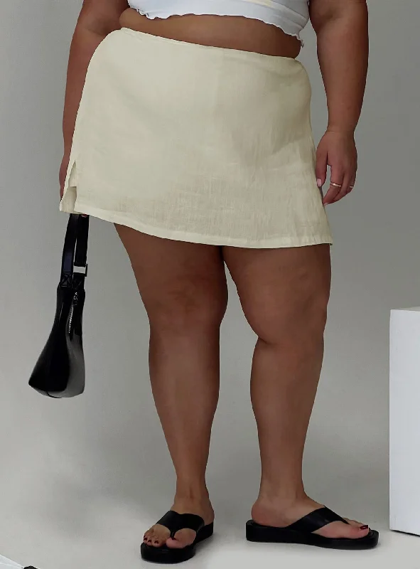 Polyester Mini Dresses for Durable Use -Gigi Skort Linen Cream Curve