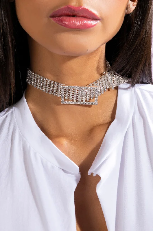 MILA BUCKLE STATEMENT CHOKER