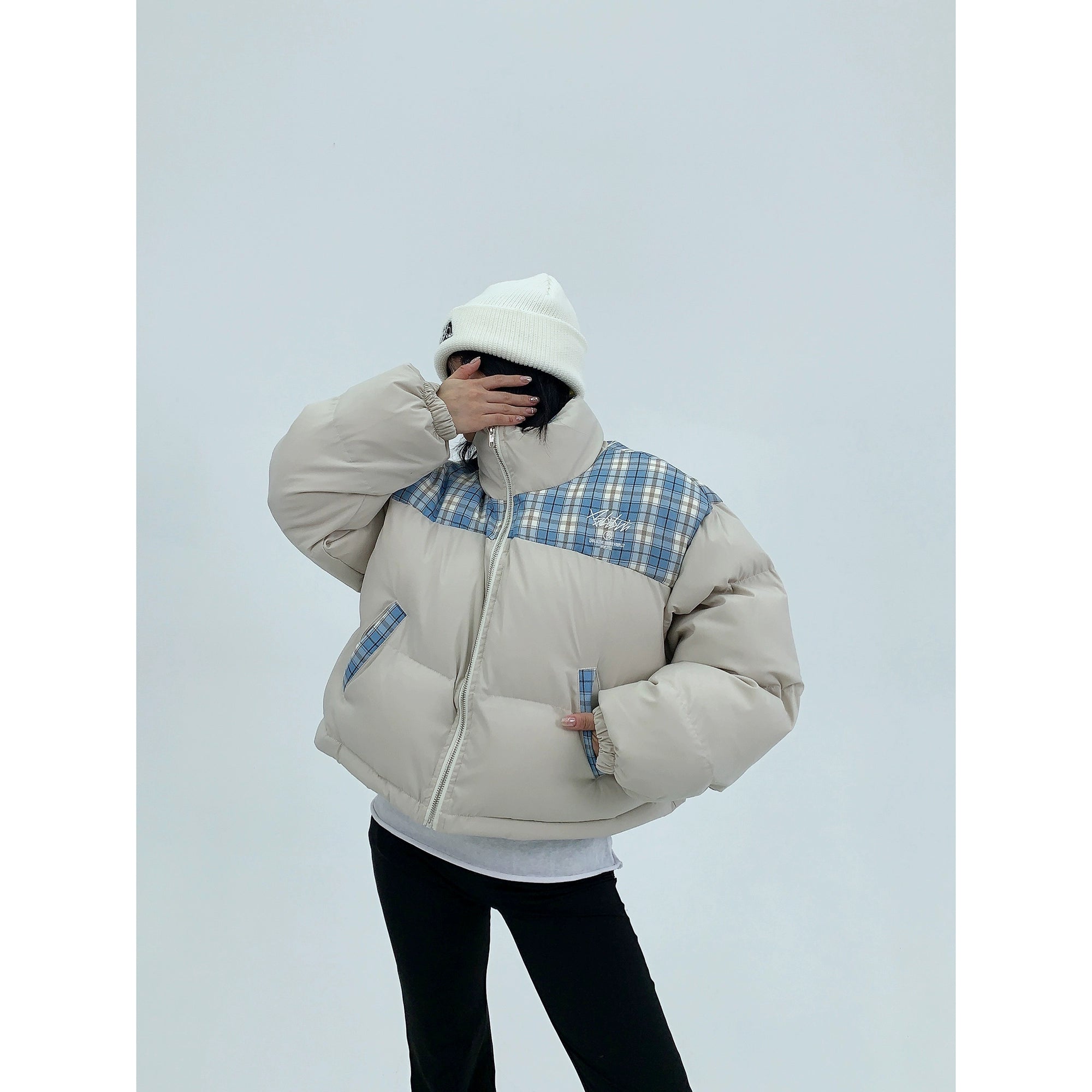 Quilted jacket with water - resistant coating for snowy conditions -Winter Plaid Puffer Coat