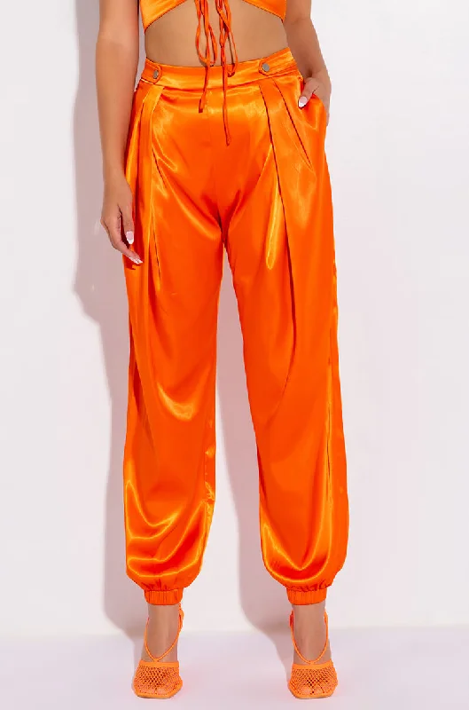 MIA PLEATED JOGGER PANT