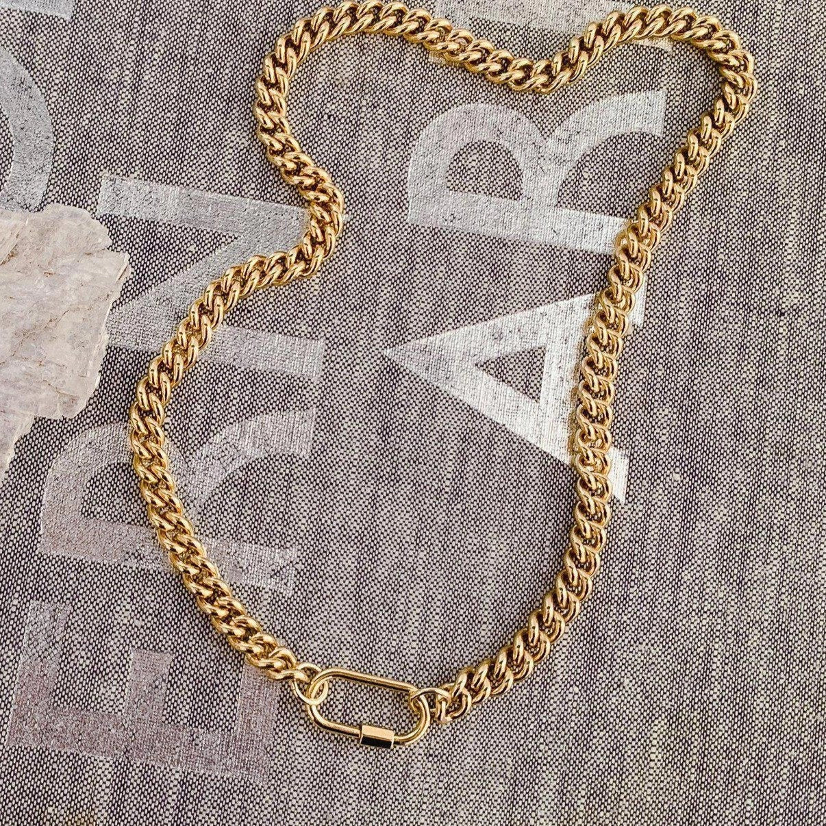 Layered necklaces and pendants for a trendy and fashionable stacked look-Carabiner Chunky Gold Chain Necklace